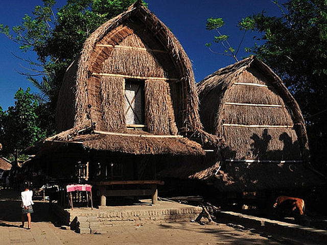 Sukarara Village